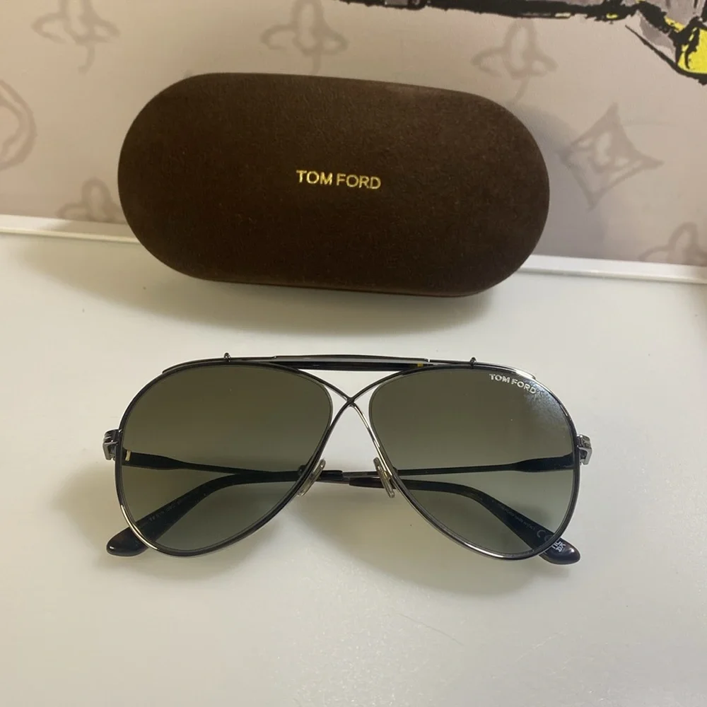 New Tom Ford Unisex Holden Brown Gradient Pilot  Sunglasses FT0818 08G